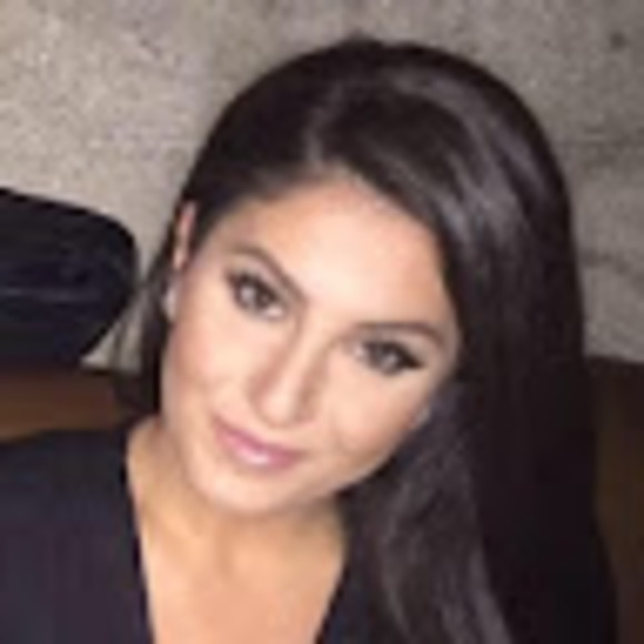 Meet your Posher, Alyn - Picture 1 of 1